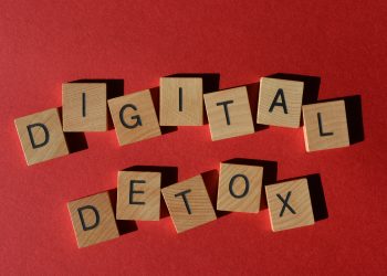 The Benefits of a Digital Detox for Mental Health and Well-Being 