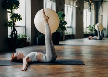 What are the differences between yoga and pilates