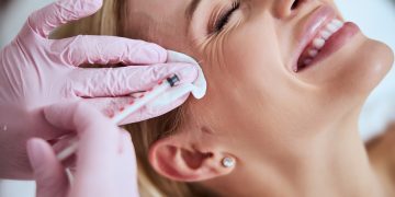 Crow’s Feet: The Natural way to Clear them