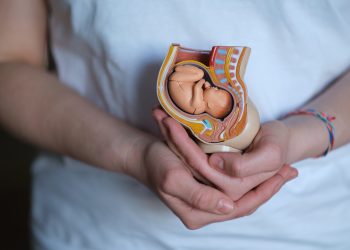 What to do if the baby dies in the womb