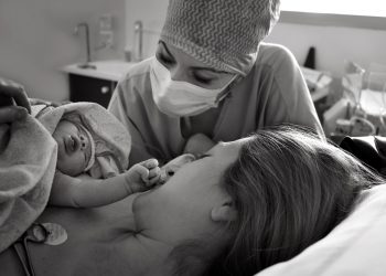 The pros and cons of home birth vs. hospital birth