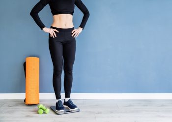 What are the Risks of Crash Diets and Rapid Weight Loss