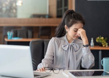 Screen Time Overload: Unplug, Recharge, Thrive!