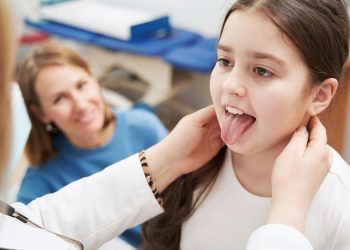 Understanding Tonsils and Tonsil Health: Causes, Pain Relief, and Dietary Tips
