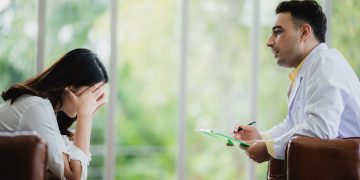 Navigating Bipolar Disorder Symptoms, Impact & Coping Strategies